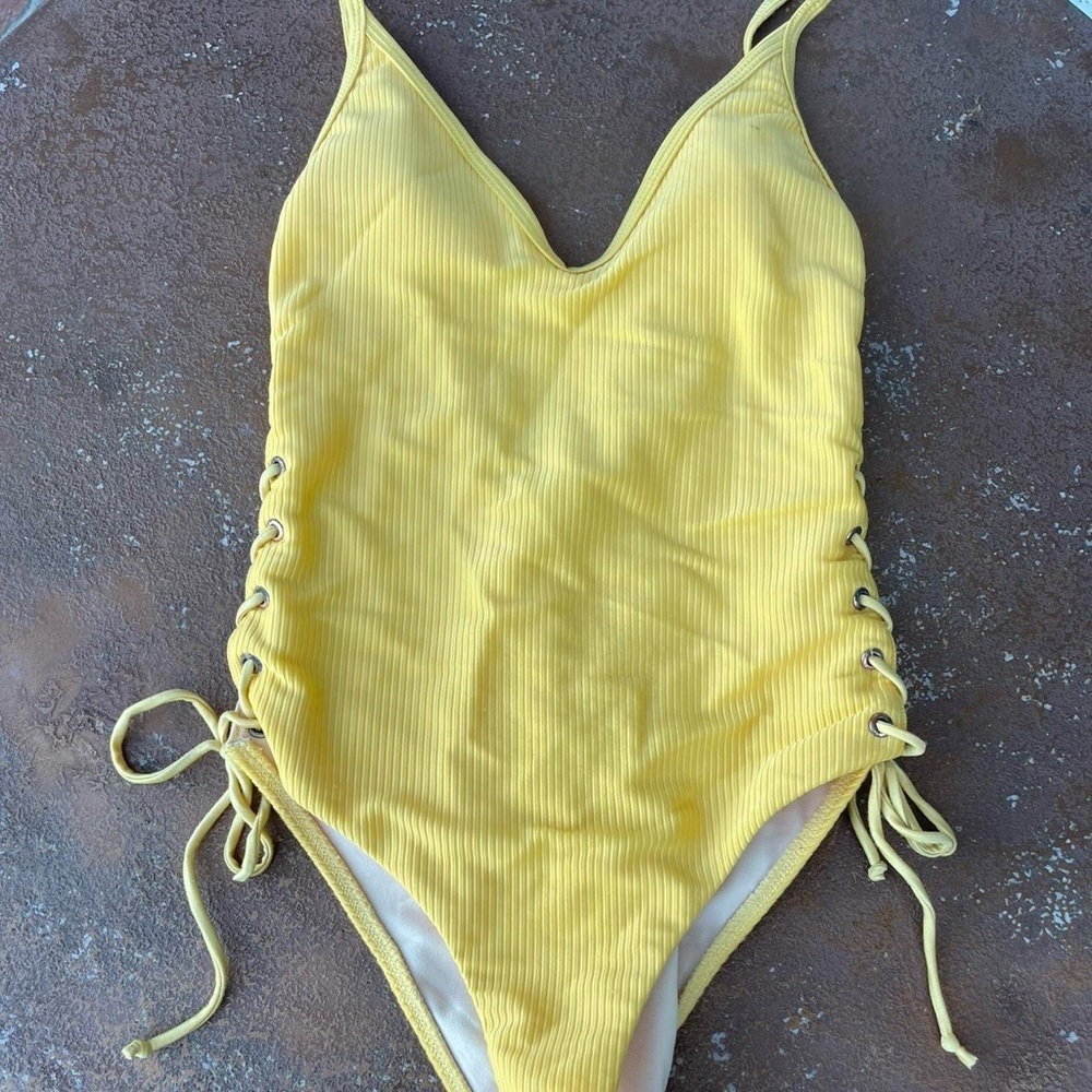 L.A. Hearts by PacSun Ribbed Tie Up one price yellow SwimSuit sz xs